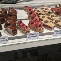 selection (oct 2022) at Isabella Glutenfeie Pâtisserie in Frankfurt