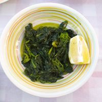 Cretese vegetable boiled with oil and lemon at Restaurant Levante in Crete