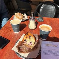 17€ for nothing. Muffin not vegan and two small coffees. Pasties were garbage   at Shoukâ in Chamonix-mont-blanc