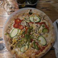 Vegetarische pizza met seizoensgroenten   at Pizzeria Jupiter in Pula