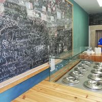 Vibe... at Insano in Lisbon