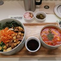 Bibimbap and tofu soup (don't forget to mix your bibimbap! 😊) at Plantude 플랜튜드 in Seoul