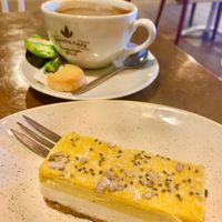 Raw mango cheesecake at Barista Cafe in Veenendaal