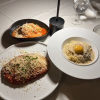 Carbonara and Scallopini chicken 🤤  at Crossroads Kitchen in Las Vegas