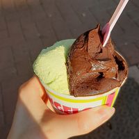 Cioccolato fondente e ace verde (kiwi mela verde 💚) at Dell'Angelo in Morazzone