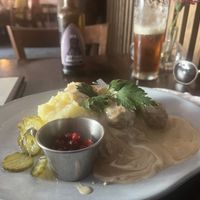 Vegoballs + Sitting Bulldog IPA  at  Verte in Stockholm