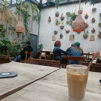  at Honest Greens in Porto