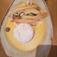 Nr. 31 Tofurollen in Kokos Curry mit Gemüse at Mama Thanh in Karlsruhe