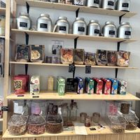Loose tea’s and milks  at Nieuwe Vaart in Antwerpen