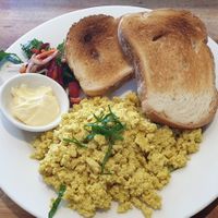 Scrambled tofu at Veggie Mama in Mount Lawley