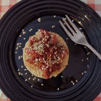 Che bella sorpresa questo home restaurant sulla riva del lago. Piatti genuini e gustosi cucinati dalla Chef vegana Antonella. Consigliatissimo per provare quanto è buona la cucina at Te lo do io il Vegano / La Stella Vegan in Lierna