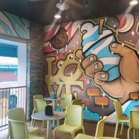 outside seating   at Jeremiah's Italian Ice in Orlando