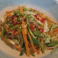 Spaghetti con verdure, latte di cocco e melograno at Matilda in Brunico