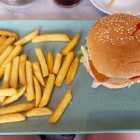Vegan chicken burger at Gems in Mellieha