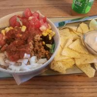 Bowl mit Soja, Bohnen & Salsa at ClimeX Burritos in Melsungen