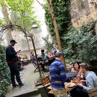 garden at Acero - Eiscafé und Bistro in Basel