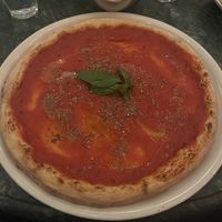 Marinara Pizza  at Little Nonna in Paris