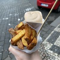 Normale Portion mit Veganer Soße   at FÆNCY FRIES in Prague