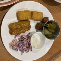 the vegan tartar sauce was really really good   at Le Vegiwang - 르베지왕 in Seoul