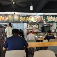 Cozy at Zi Zai Vegetarian 自在齋 - Yishun in North Singapore