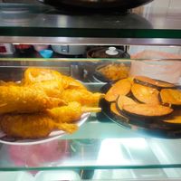 Fried items at Zhen Xin Vegetarian 真心素食 in Northeast Singapore