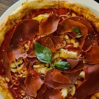 Vegan capricciosa at New Bridge Sprizza in Florence