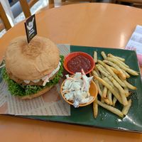 HELLO DOLLY HIGH FIBRE CHICK'N BURGER at Sala - Avenue K in Kuala Lumpur
