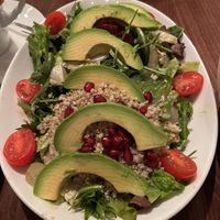 veganer Quinoa-Avocado-Salat #Veganuary at L'Osteria in Karlsruhe