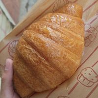 Croissant at La Revuelta in Granada