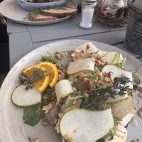 Birnen Camembert Stulle   at Hofcafé Büge in Hartenholm