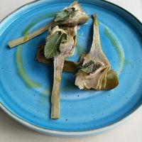 Carciofi alla menta at Ristorante Burro & Alici in Mondolfo