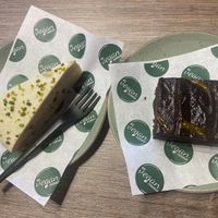 Dessert (banana cake & orange brownie)   at Mr. Vegan Foodbar in Apeldoorn