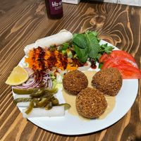 Falafel bowl at Veganland in Bergisch Gladbach