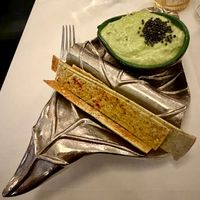 Guacamole and spinach crisps at The Ivy in Glasgow