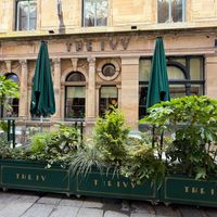The corner location at The Ivy in Glasgow