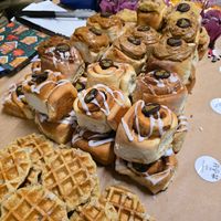 At Veganworld, Hasselt, Kerstbeurs at Zonder Ei Bakkerij in Ghent