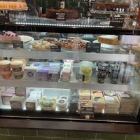 Kuchen Käse Theke  at drei&zwanzig in Karlsruhe