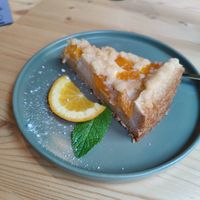 Käse Mandarinen Kuchen at drei&zwanzig in Karlsruhe