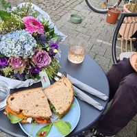 Brotzeiten "schwarzes Schaf" und "ChampignonCheesy" at drei&zwanzig in Karlsruhe