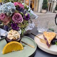 PistatienCupcake und HeidelbeerStreusel at drei&zwanzig in Karlsruhe