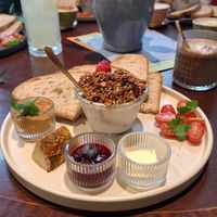 Frühstücksteller at drei&zwanzig in Karlsruhe