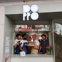 celebration of Doppo's "birthday". Where they offered free (unfortunately not vegan 😄) cake to customers at DOPPO Gelataria in Coimbra