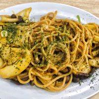 Pumpkin spaghetti in truffle oil, lots of shiitake mushroom, oyster mushroom and king oyster mushroom given, on the creamy side, good. at The Good Food Life in Central Singapore