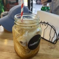 Iced lattee  at Estallido Vegano in Santiago