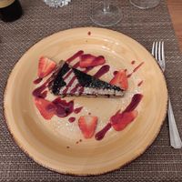 Cake with jam at Manu Cucina E Vino in Genoa