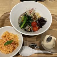 黒胡麻たんたん麺セット  at T's Tantan - Tokyo JR Station in Tokyo