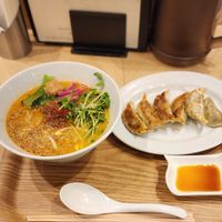 #Veganuary at T's Tantan - Tokyo JR Station in Tokyo