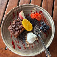Carrot cake with vanilla ice cream (fully vegan) at Havenpaviljoen De Dining in Oost-vlieland