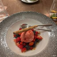Strawberry crumble sorbet at Lukullum in Friedrichshafen