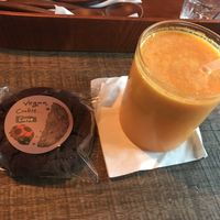 Vegan cookies and vitamin juice   at Dotori 도토리 in Seoul